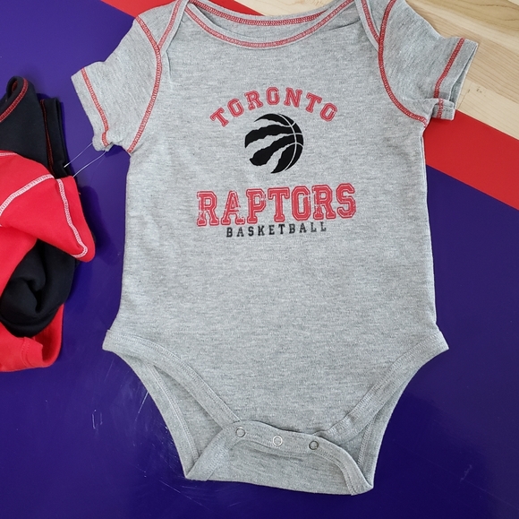 NBA Toronto Raptors Infant 3-piece Creeper Set 3-6 mths - Picture 4 of 9